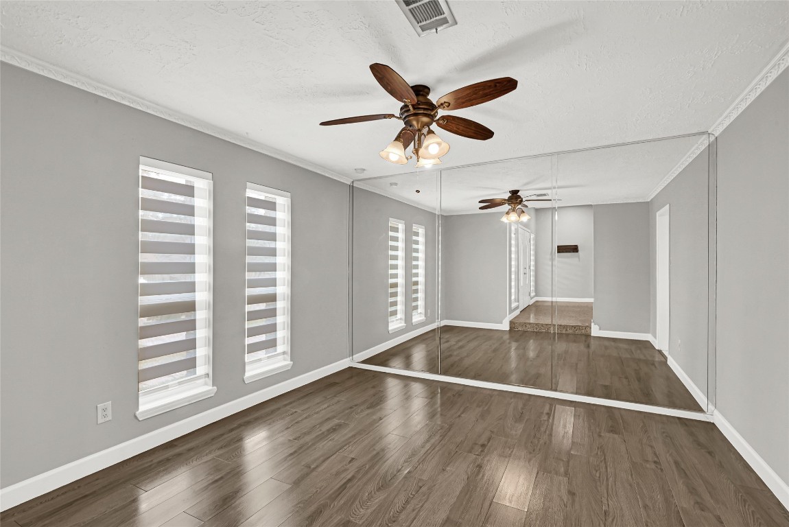 2407 Rambling Brook Drive Spring, TX 77373 - Photo 7 of 50