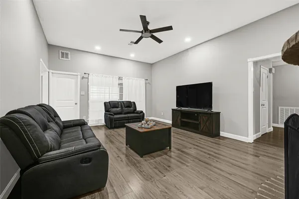 $275,000 | 2407 Rambling Brook Drive, Spring, TX 77373