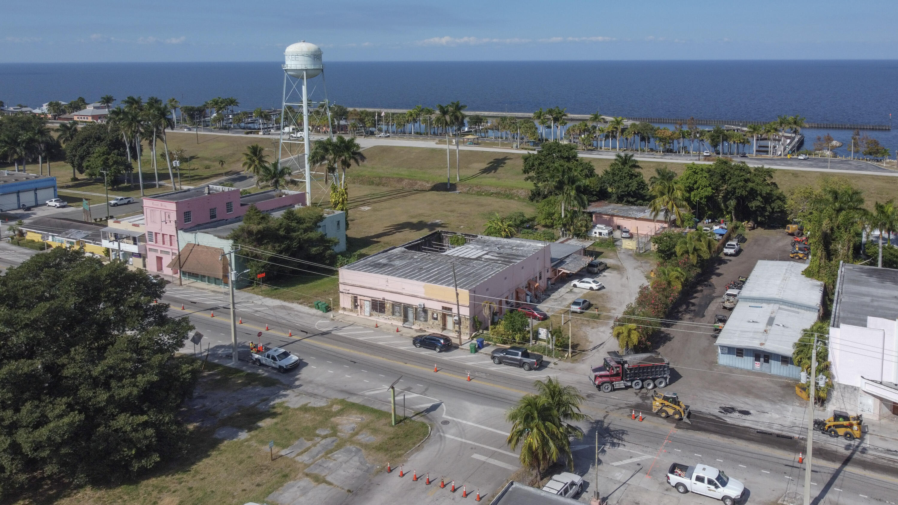 185 East Main Street Pahokee, FL 33476 - Photo 11 of 37 9-DJI_0182