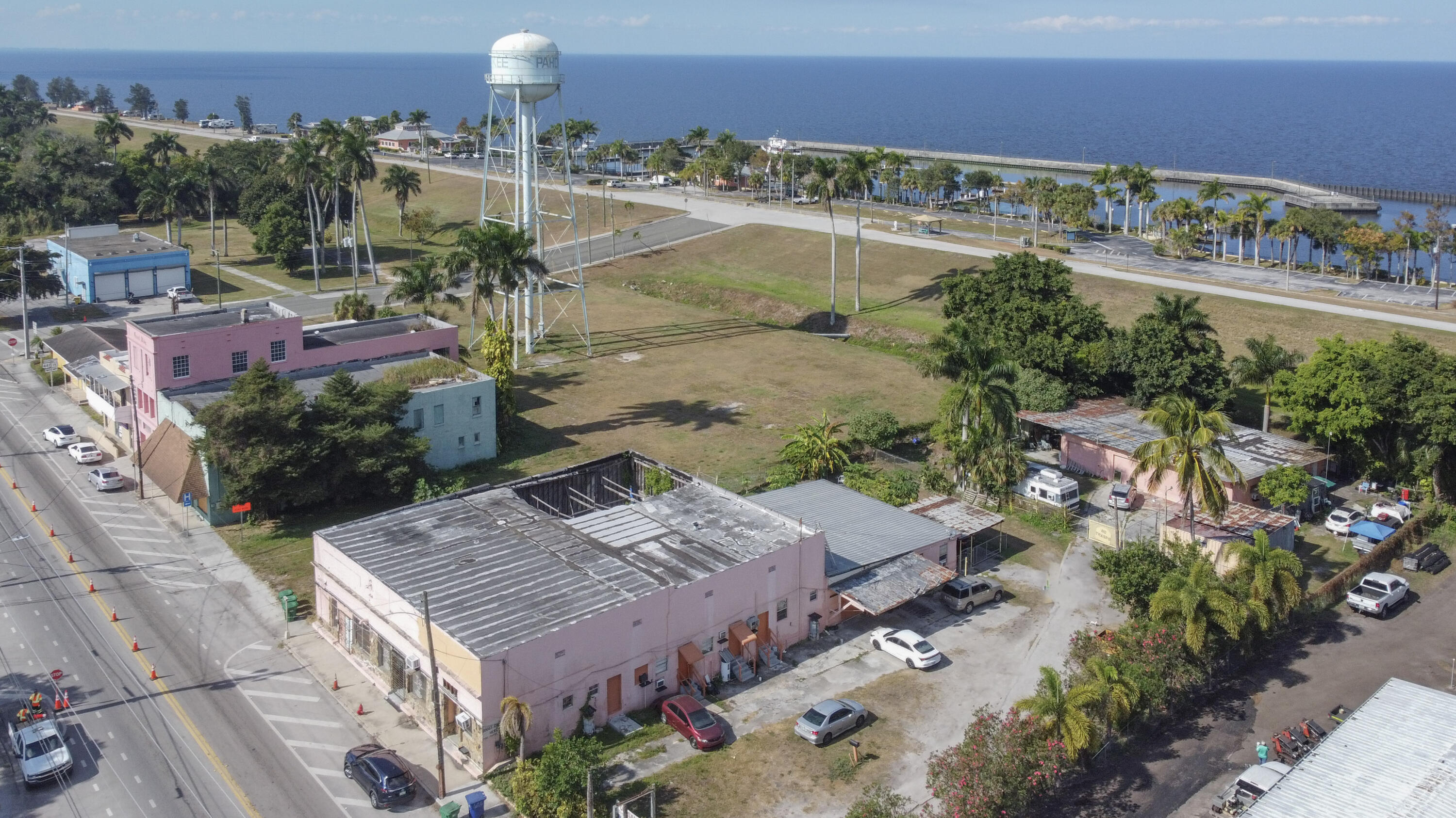 185 East Main Street Pahokee, FL 33476 - Photo 12 of 37 10-DJI_0183
