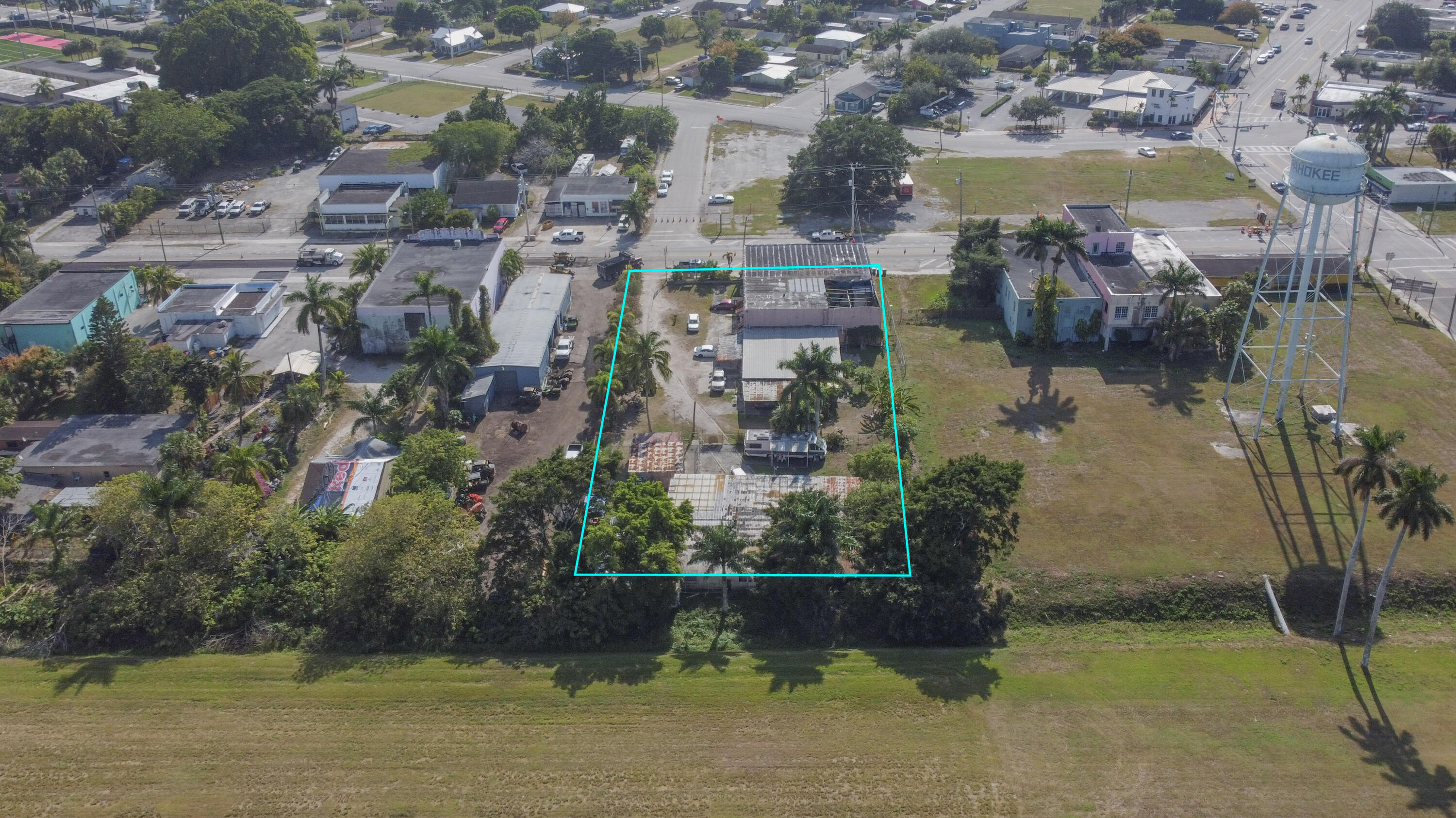 185 East Main Street Pahokee, FL 33476 - Photo 15 of 37 13-DJI_0187-Edit
