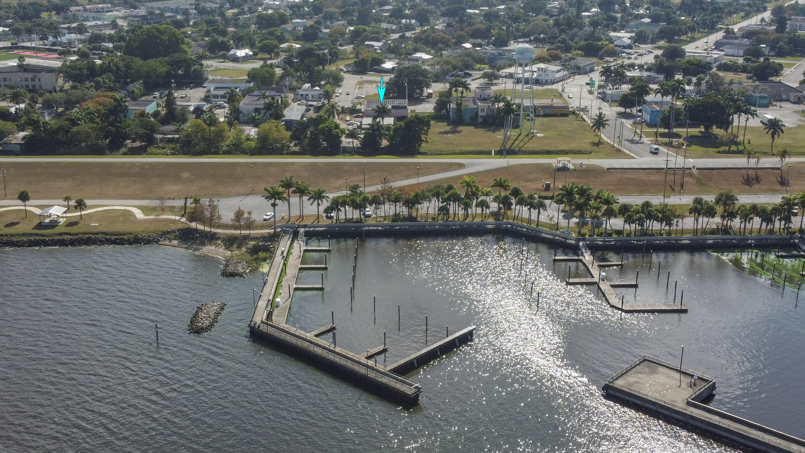 185 East Main Street Pahokee, FL 33476 - Photo 17 of 37 15-DJI_0190-Edit