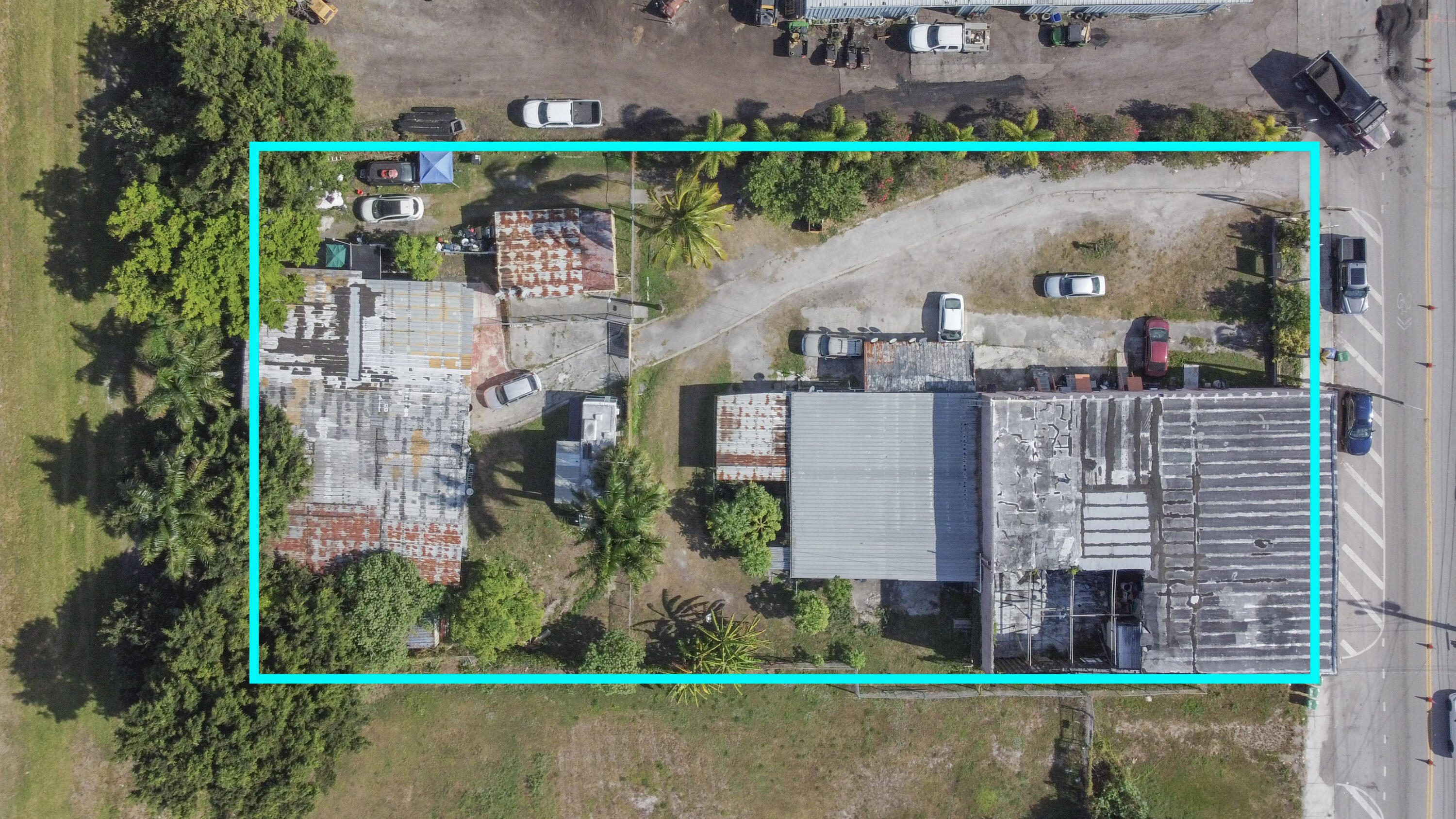 185 East Main Street Pahokee, FL 33476 - Photo 4 of 37 2-DJI_0169-Edit