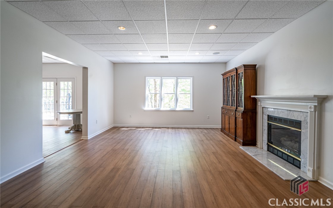 1071 River Run Bishop, GA 30621 - Photo 26 of 69 Terrace Level Living Room