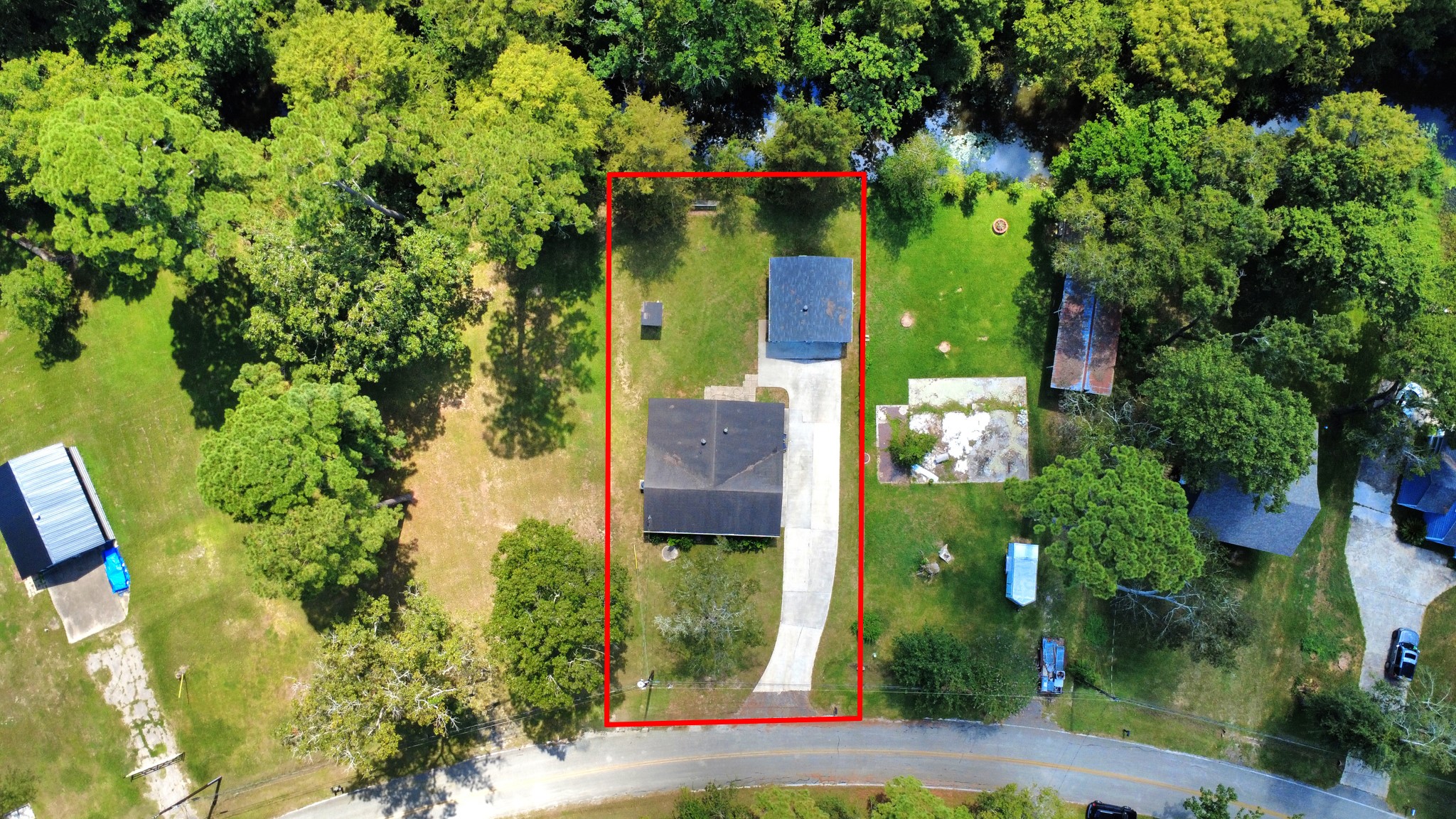 238 Waterfall Drive Huffman, TX 77336 - Photo 2 of 41