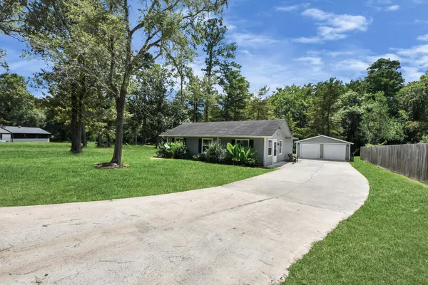 $215,000 | 238 Waterfall Drive, Huffman, TX 77336