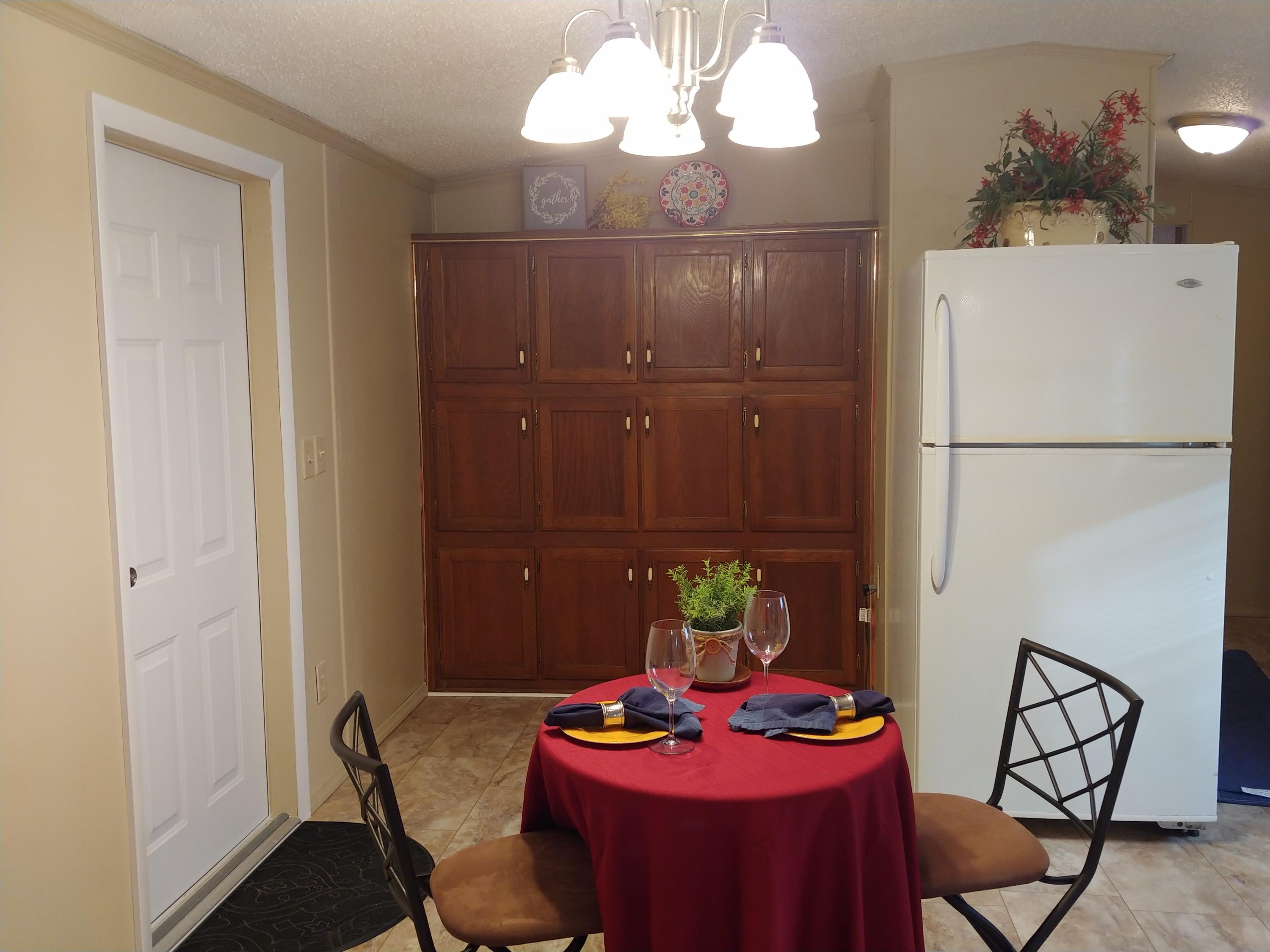 1241 Hickory Tree Road Bristol, TN 37620 - Photo 5 of 19 PANTRY SPACE