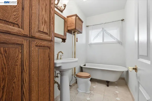 $2,399,000 | 2380 Tule Lane, Knightsen, CA 94561