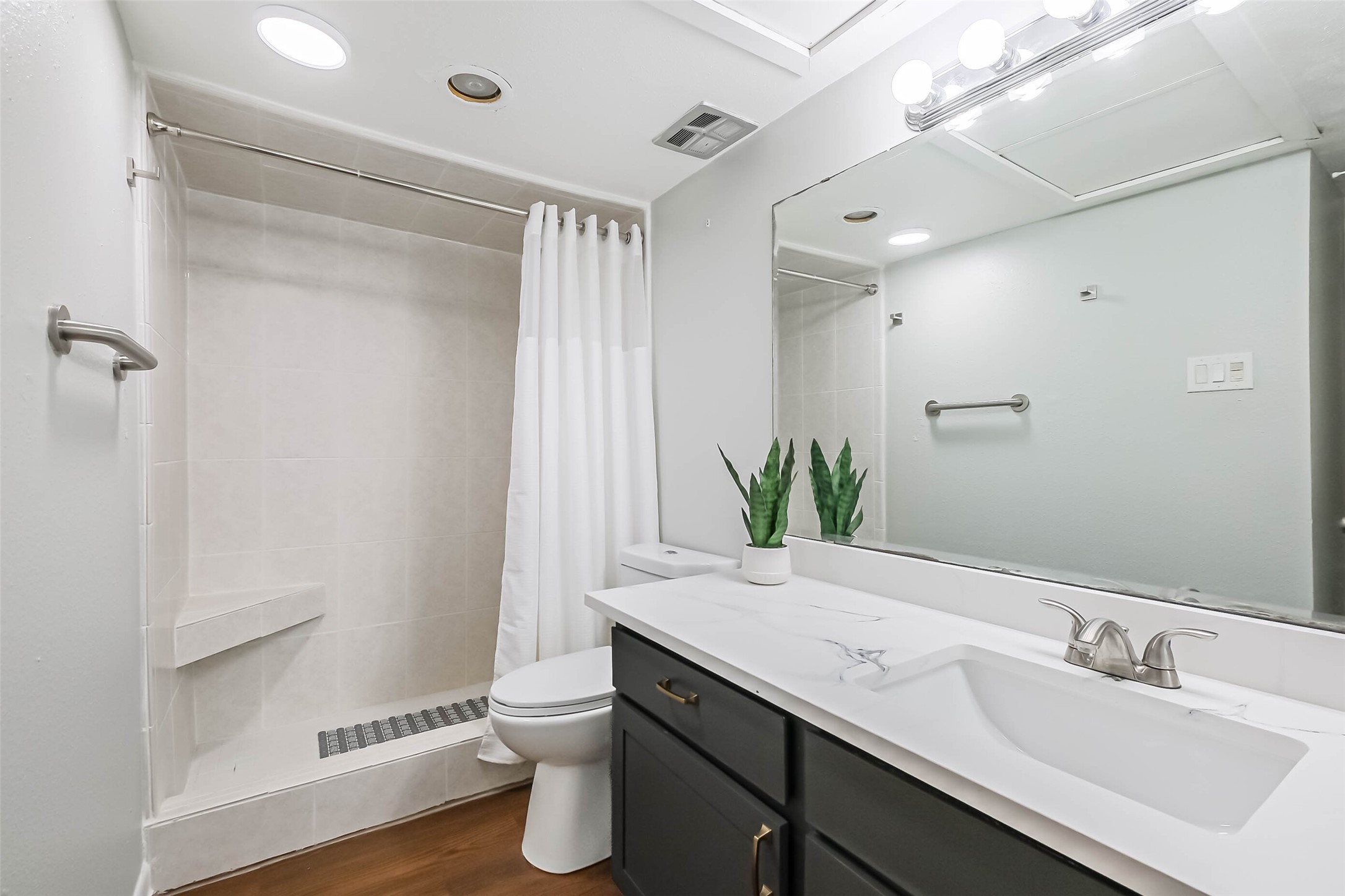 7575 Katy Freeway, Unit 101 Houston, TX 77024 - Photo 12 of 21 The bathroom has brand new countertops.