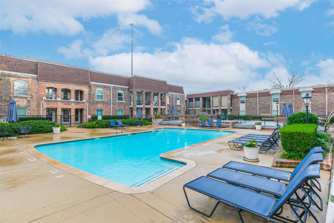 7575 Katy Freeway, Unit 101 Houston, TX 77024 - Photo 19 of 21