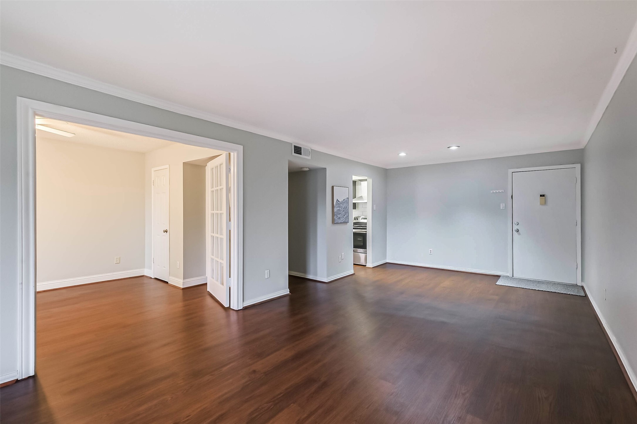 7575 Katy Freeway, Unit 101 Houston, TX 77024 - Photo 6 of 21 So many options with this much space.