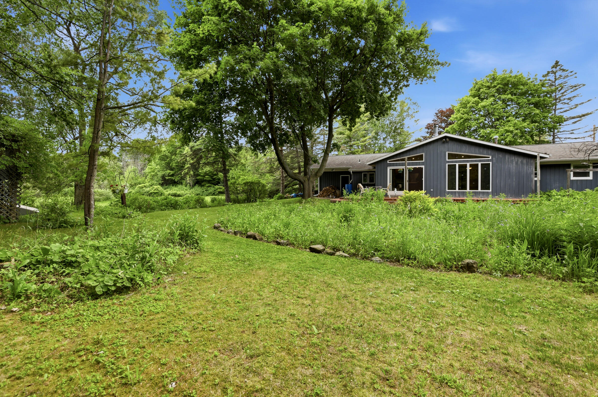 7423 Maple Lane Two Rivers, WI 54241 - Photo 4 of 51 7423MapleLn-39