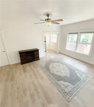 $325,000 | 325 West 3rd Street, Unit 507, Long Beach, CA 90802