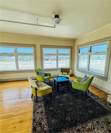 $325,000 | 325 West 3rd Street, Unit 507, Long Beach, CA 90802
