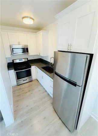 $325,000 | 325 West 3rd Street, Unit 507, Long Beach, CA 90802