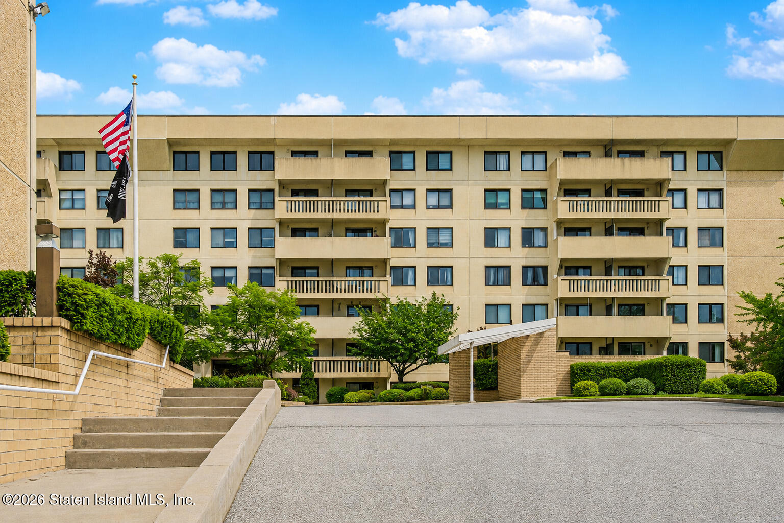 5 Windham Loop, Unit 5L Staten Island, NY 10314 - Photo 1 of 14 5 Windham Loop 5L 1