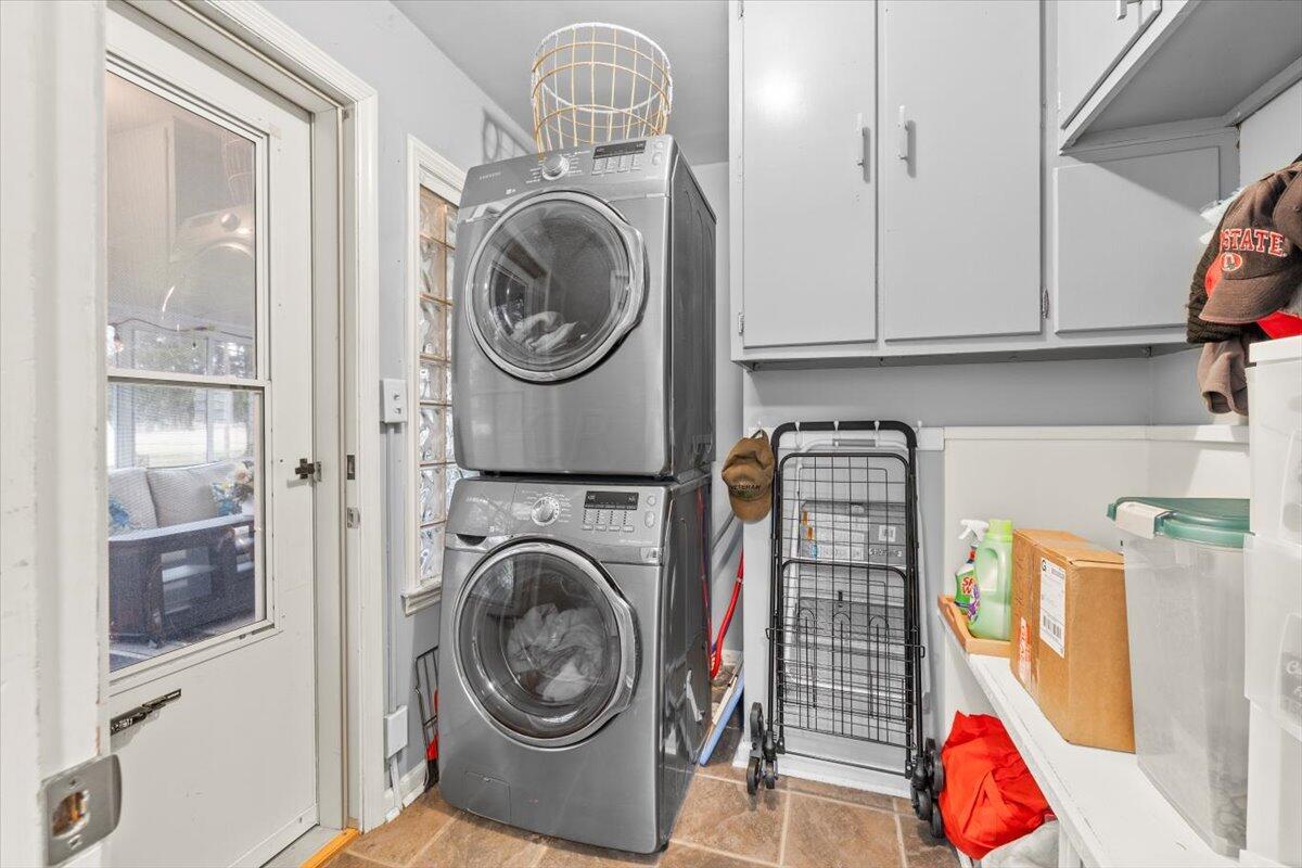 4670 Co Road Bellefontaine, OH 43311 - Photo 28 of 37 28-Laundry Room