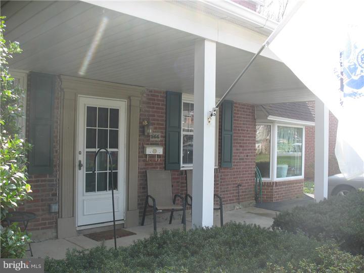 566 Willowbrook Road Havertown, PA 19083 - Photo 3 of 18 Gallery Image 3