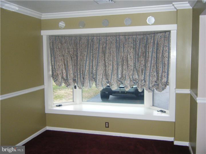 566 Willowbrook Road Havertown, PA 19083 - Photo 6 of 18 Gallery Image 6