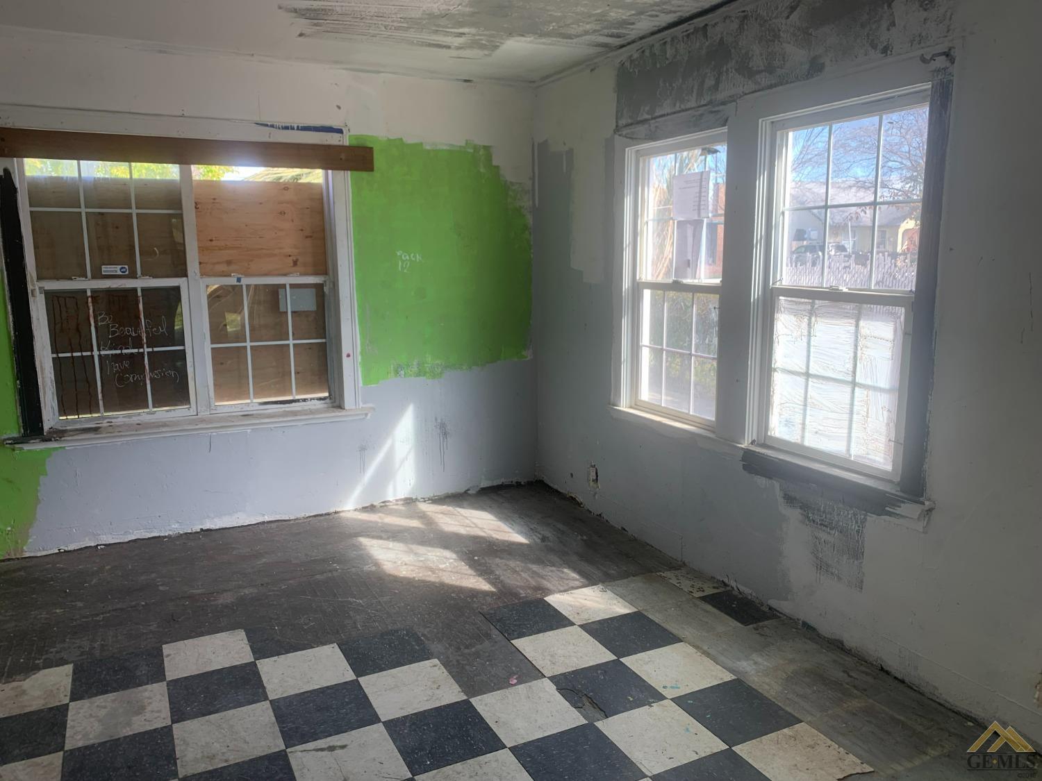 Undisclosed Address Bakersfield, CA 93308 - Photo 6 of 10 a view of a room with windows