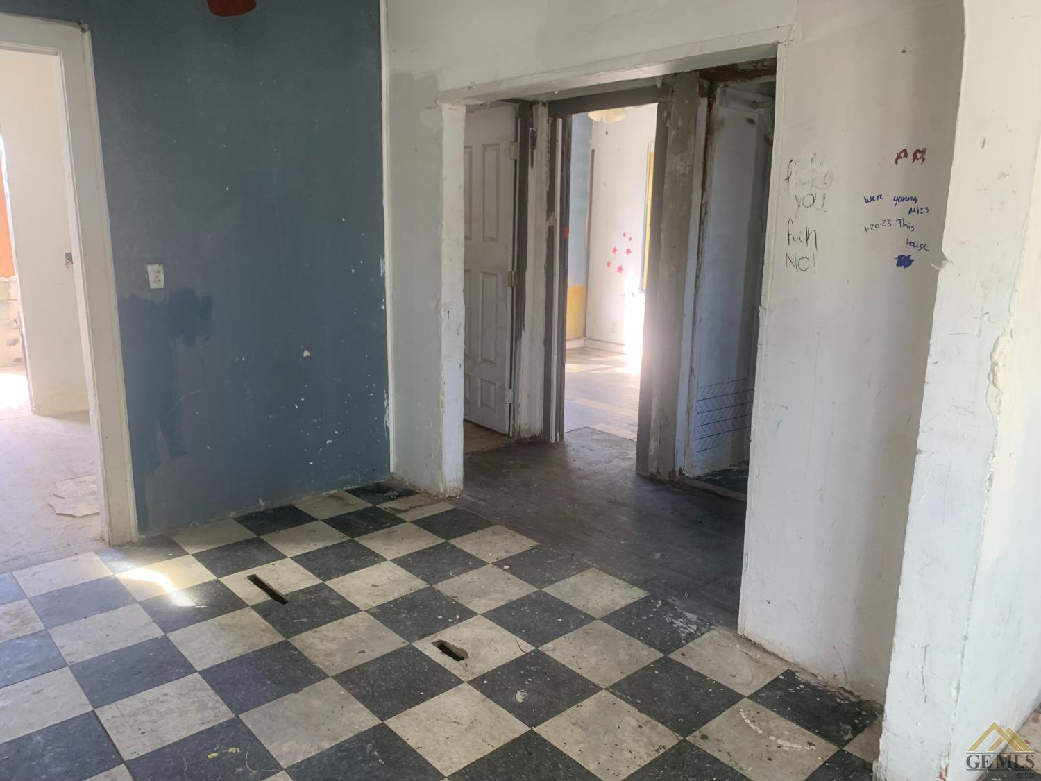 Undisclosed Address Bakersfield, CA 93308 - Photo 7 of 10 a view of a door