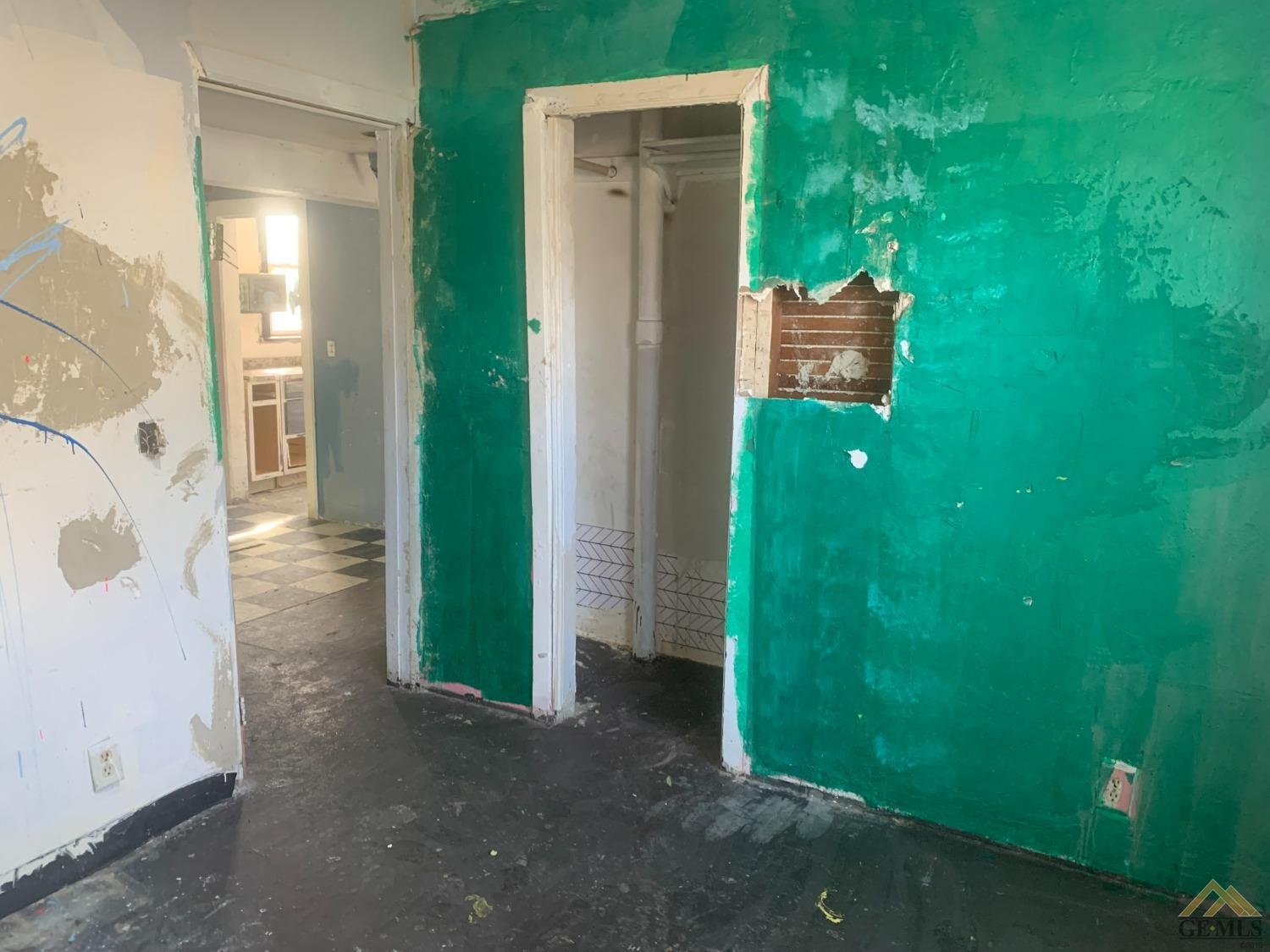 Undisclosed Address Bakersfield, CA 93308 - Photo 8 of 10 a view of a back yard from a room