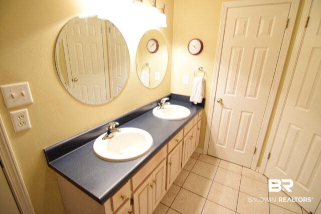 17250 Phillips Place Fairhope, AL 36532 - Photo 14 of 37 Dual Vanity Sinks