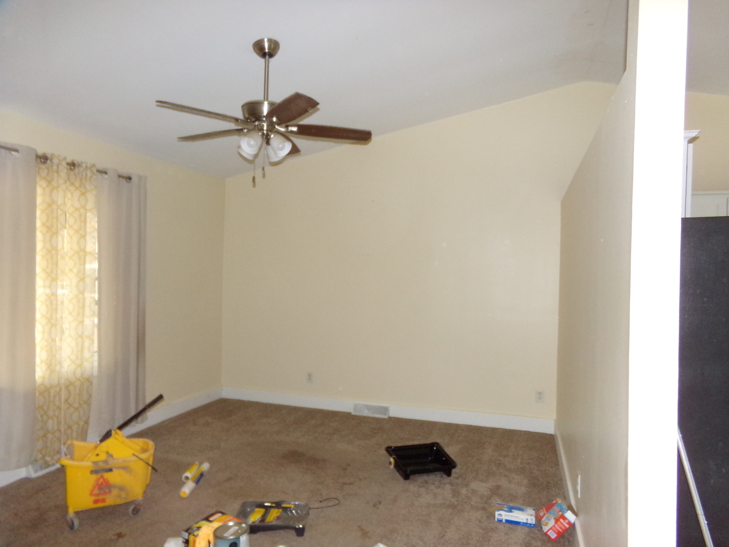 2125 44th Street Moline, IL 61265 - Photo 2 of 12 a view of a room with a ceiling fan
