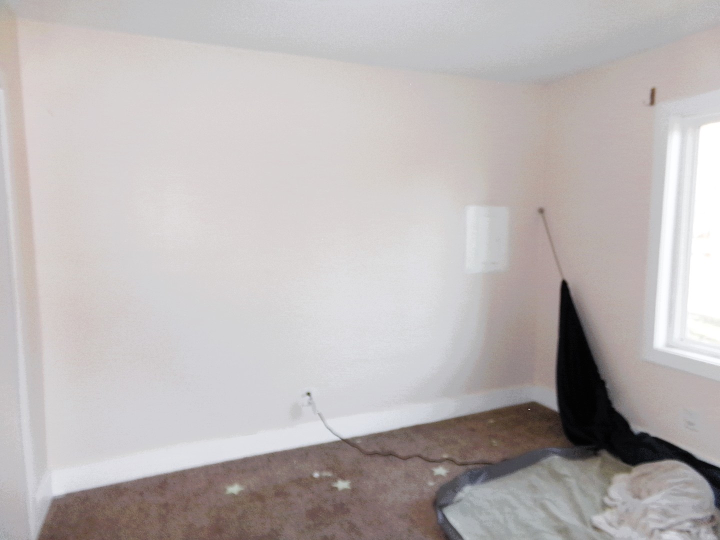 2125 44th Street Moline, IL 61265 - Photo 9 of 12 a view of an empty room and window