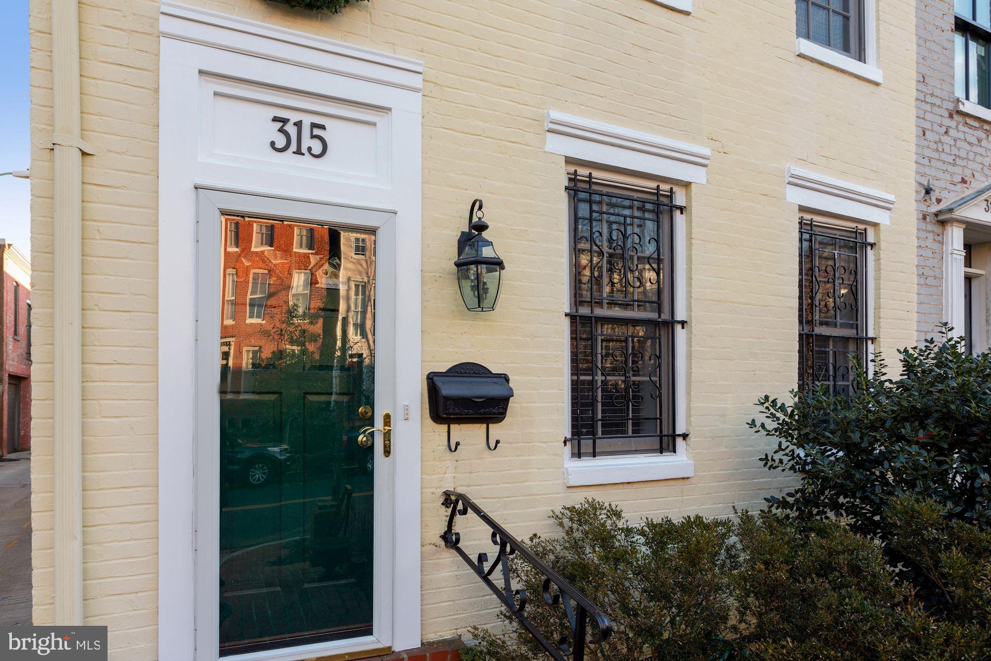 315 Constitution Avenue Northeast Washington, DC 20002 - Photo 2 of 32 a view of front door of house