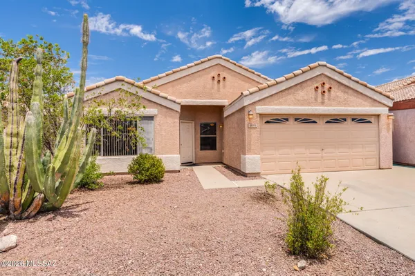 $325,000 | 10093 East Placita Del Timbre, Tucson, AZ 85747