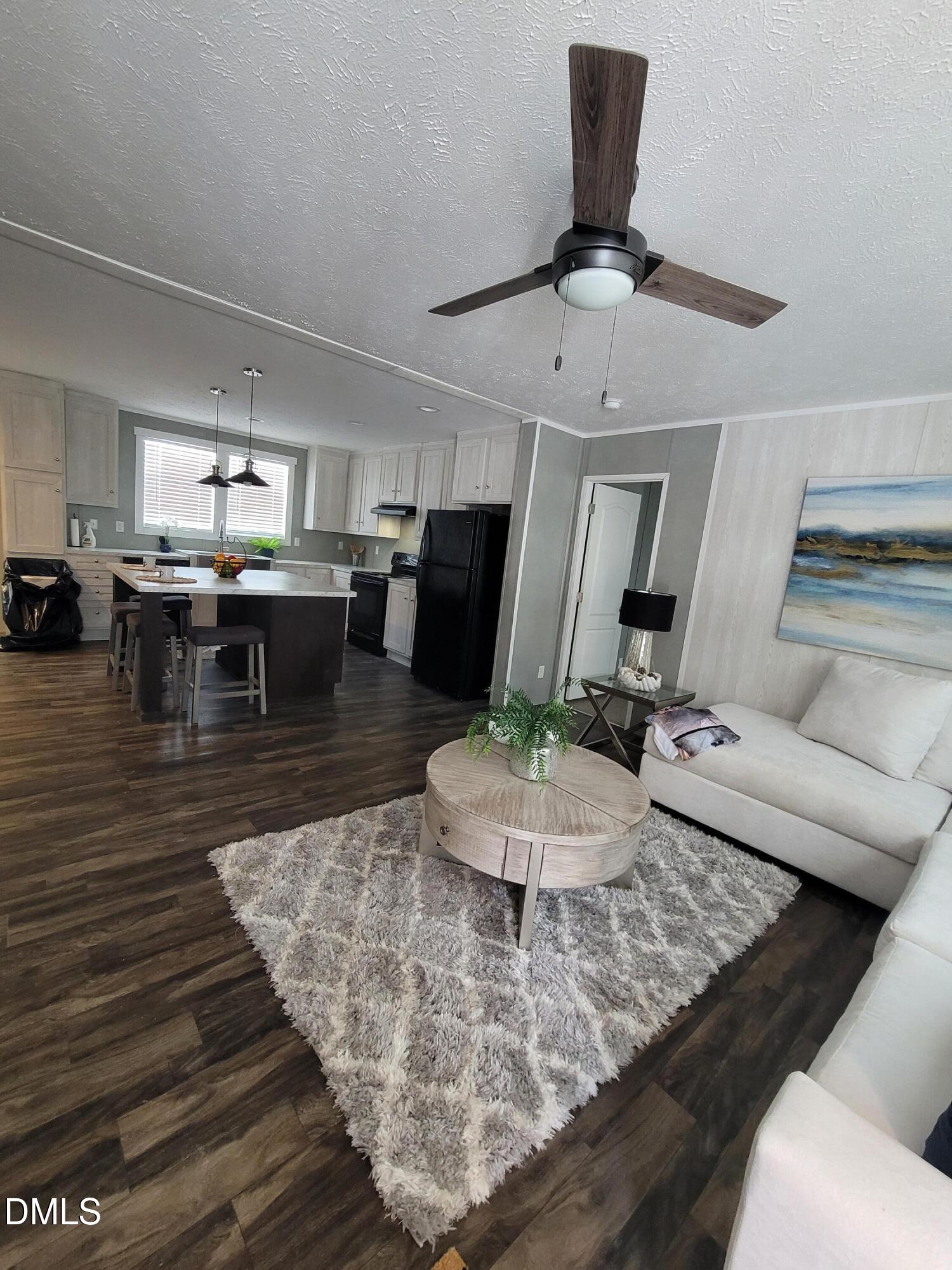 323 Aquilla Road, Unit Z Benson, NC 27504 - Photo 4 of 9 Family Room