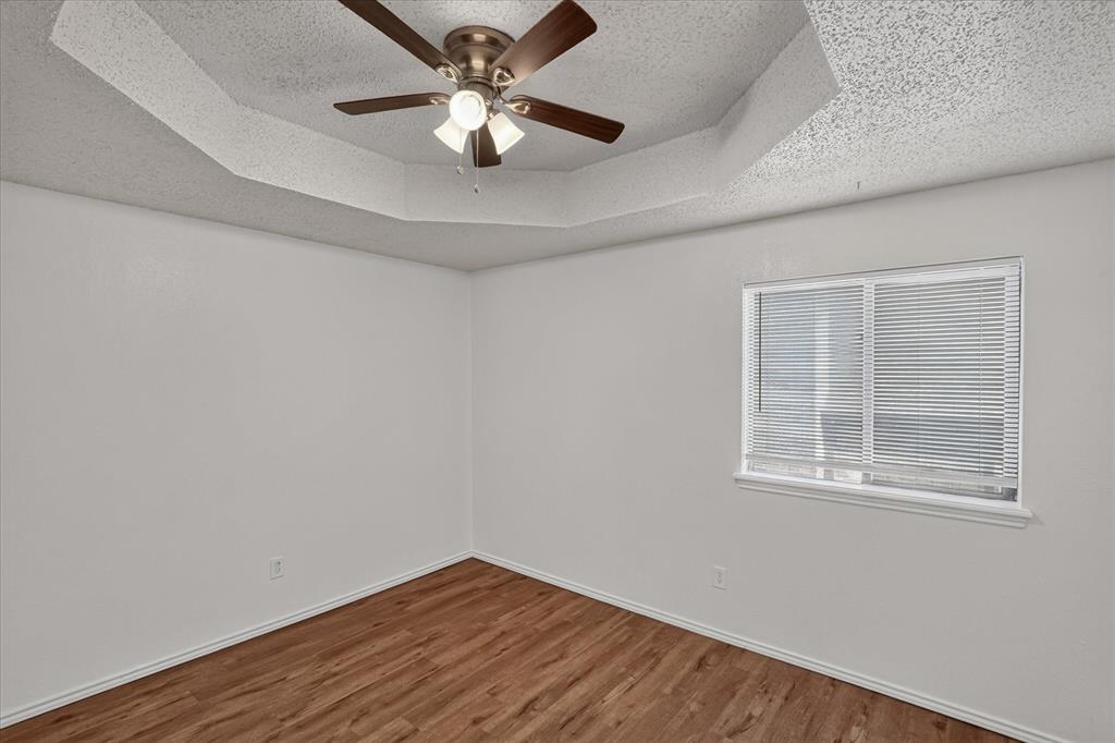210 Rolston Road, Unit 2 Irving, TX 75060 - Photo 11 of 16 Gallery Image 11