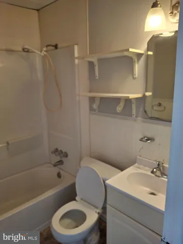 $224,000 | 413 10th Avenue, Lindenwold, NJ 08021