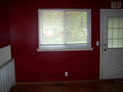 921 North Road Fenton, MI 48430 - Photo 3 of 9 20157676-2.JPG