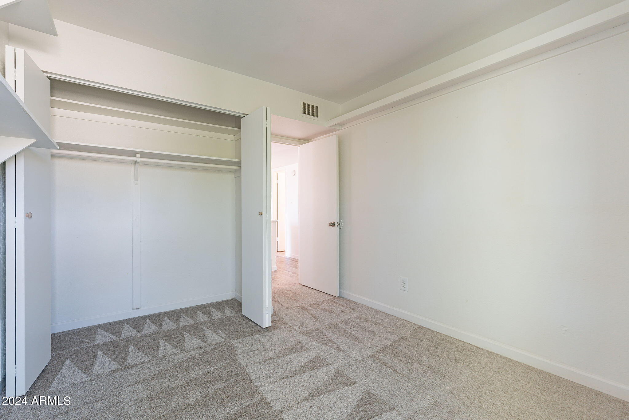 1051 South Dobson Road, Unit 107 Mesa, AZ 85202 - Photo 28 of 34 28-web-or-mls-Dobson-28