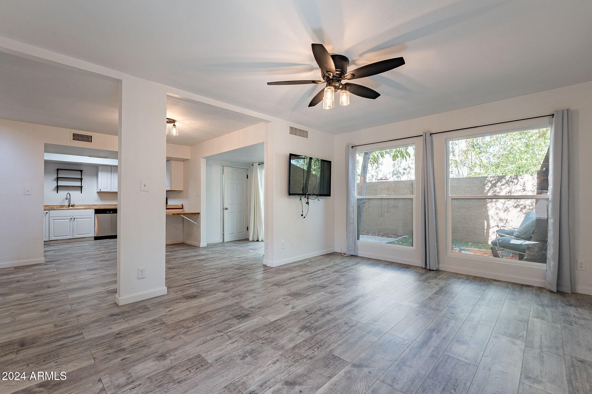 1051 South Dobson Road, Unit 107 Mesa, AZ 85202 - Photo 8 of 34 8-web-or-mls-Dobson-8