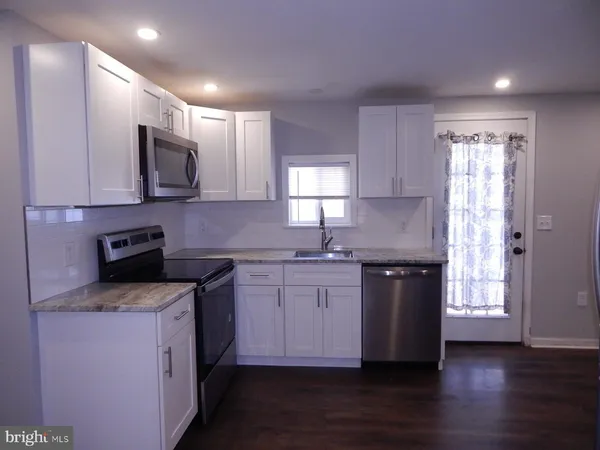 $2,000 | 114 MacArthur Avenue, Franklinville, NJ 08322