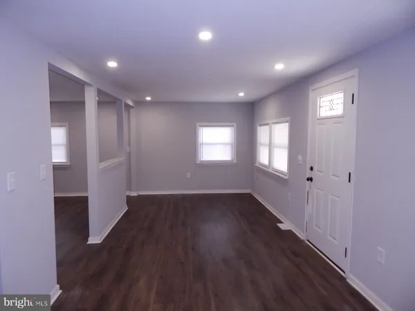 $2,000 | 114 MacArthur Avenue, Franklinville, NJ 08322