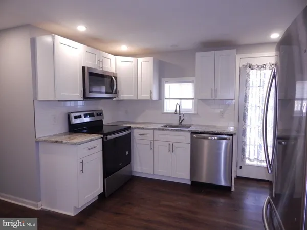 $2,000 | 114 MacArthur Avenue, Franklinville, NJ 08322