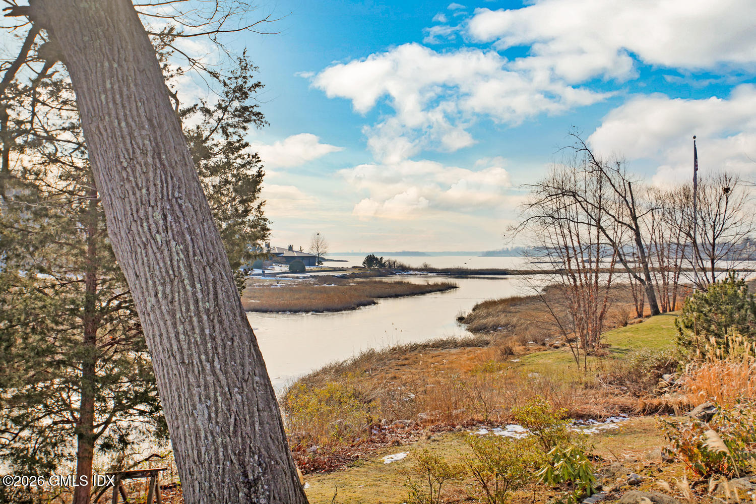8 Indian Point Lane Riverside, CT 06878 - Photo 7 of 8 waterfront
