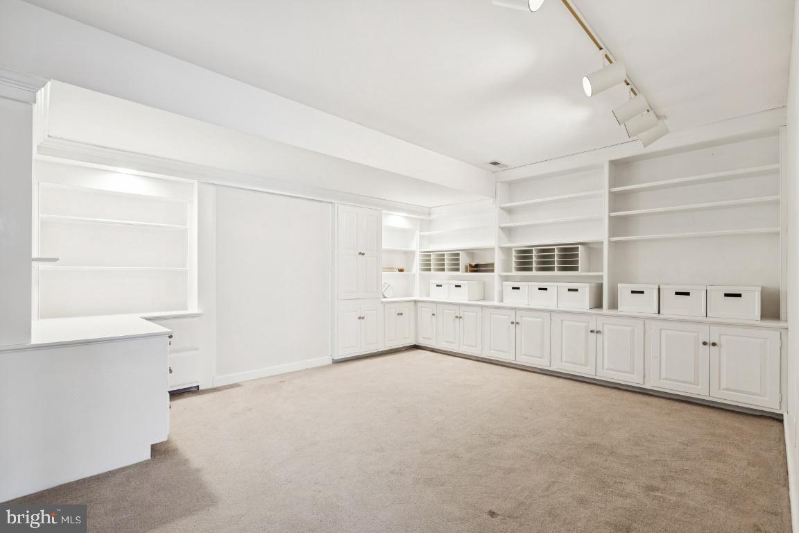 506 Lazy Lane Absecon, NJ 08201 - Photo 17 of 26 a view of cabinets and window