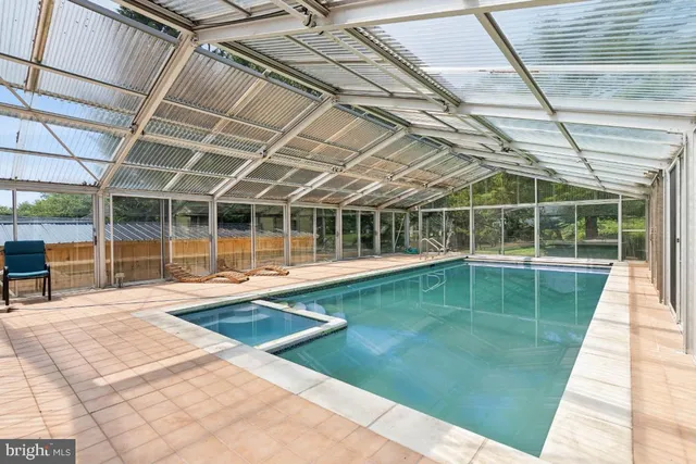 a view of a large white building