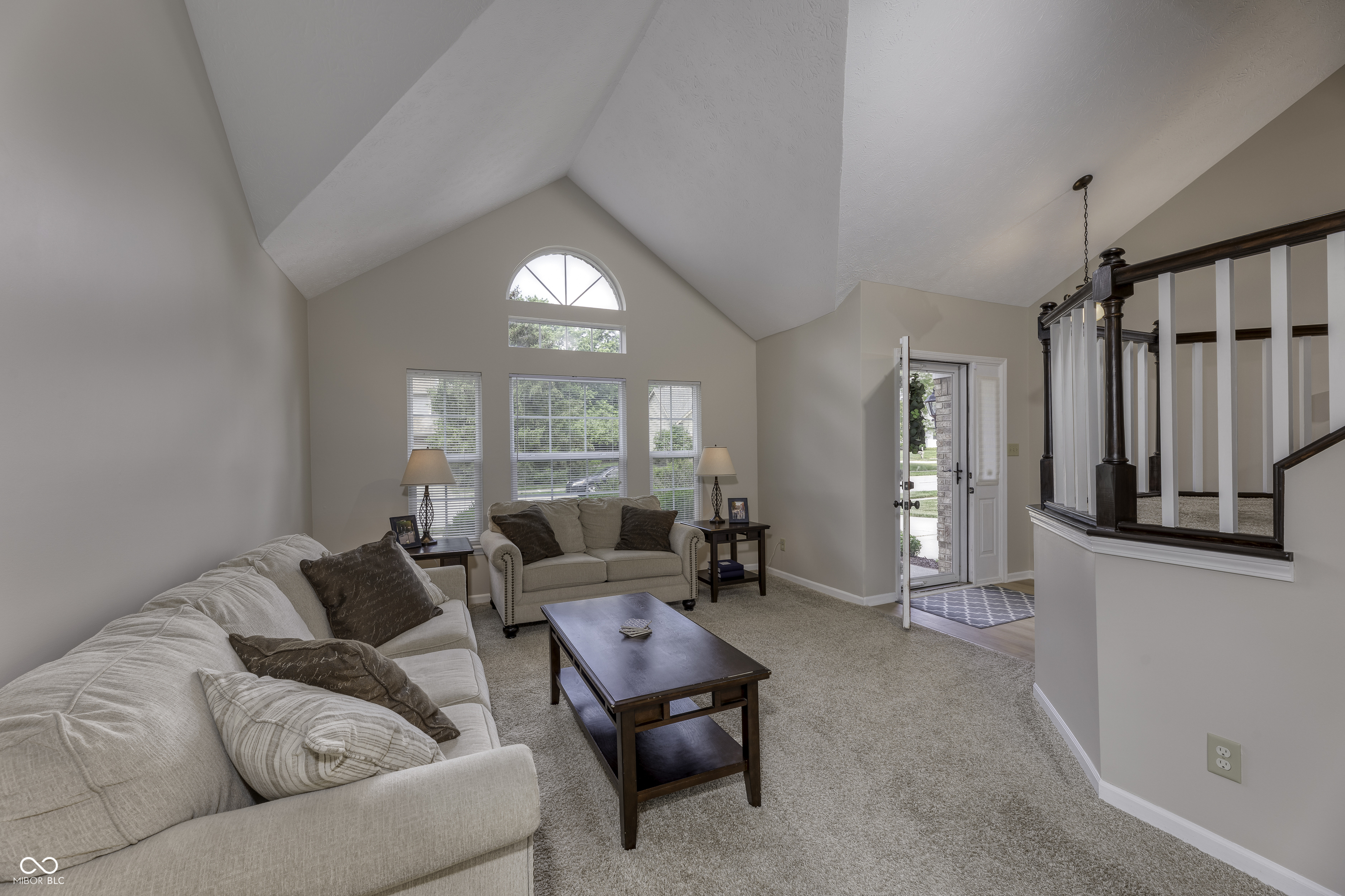 11289 Tufton Street Fishers, IN 46038 - Photo 12 of 56