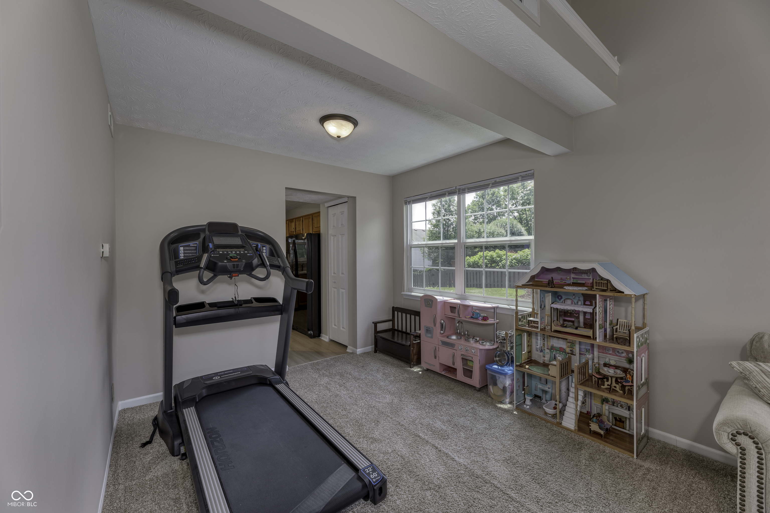 11289 Tufton Street Fishers, IN 46038 - Photo 13 of 56