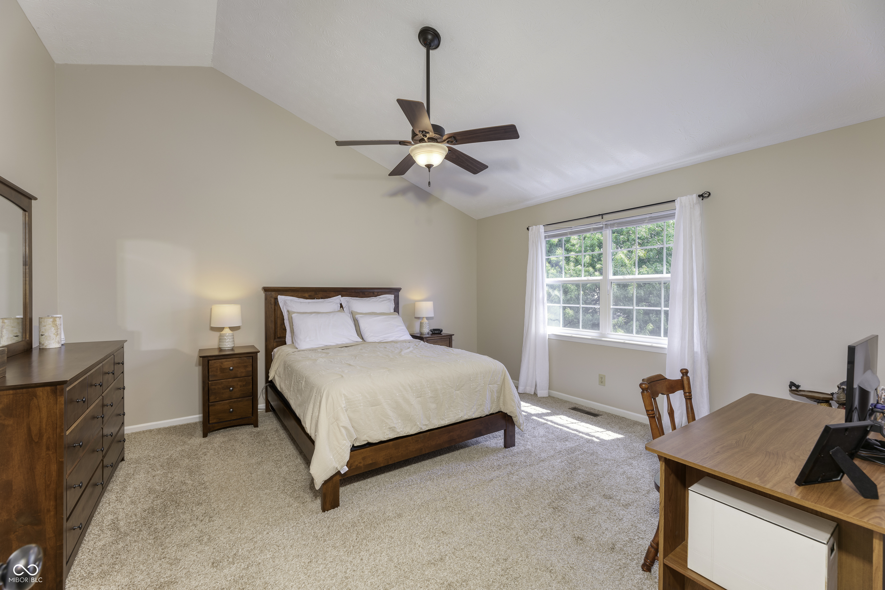 11289 Tufton Street Fishers, IN 46038 - Photo 14 of 56