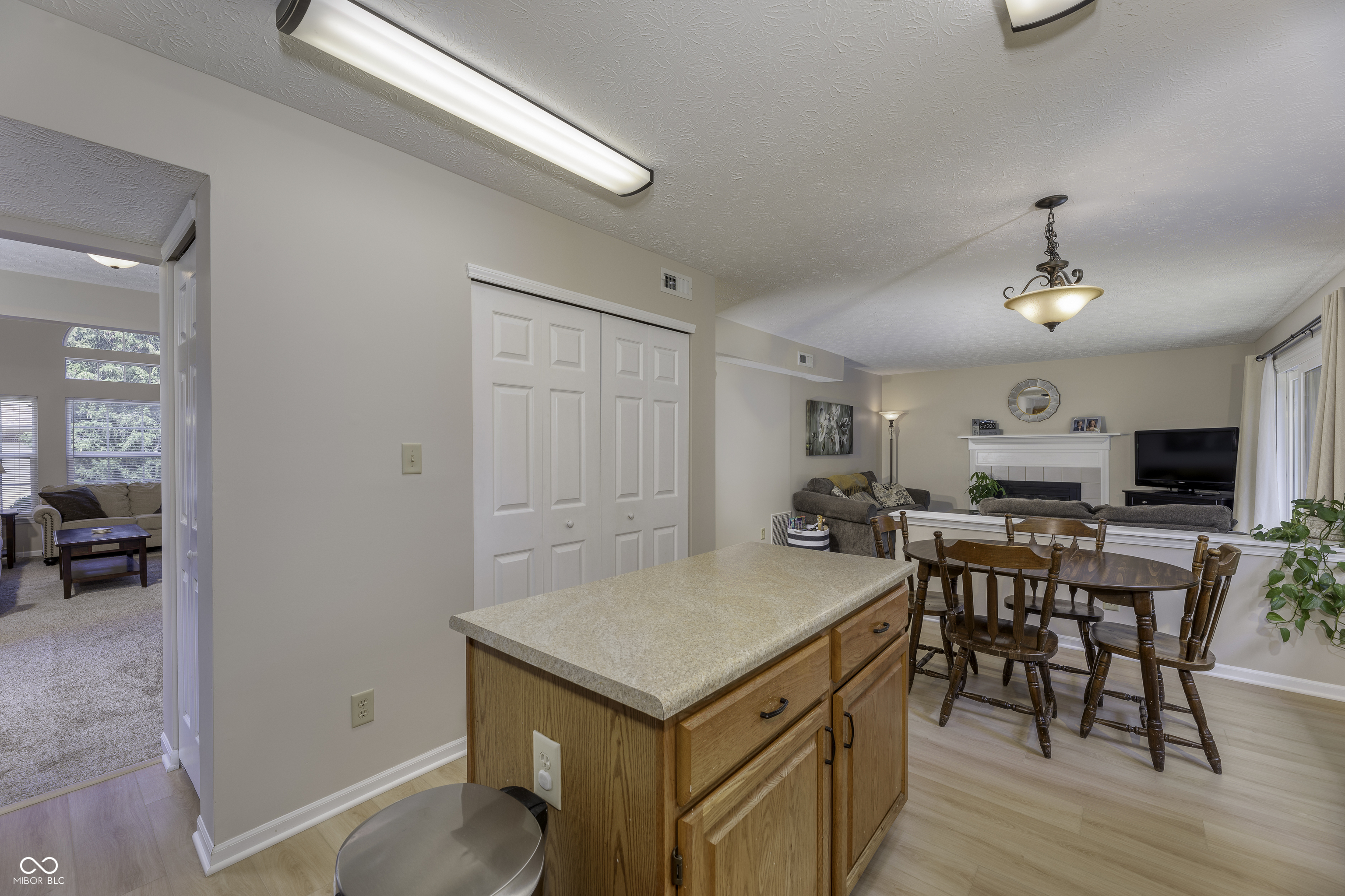 11289 Tufton Street Fishers, IN 46038 - Photo 7 of 56