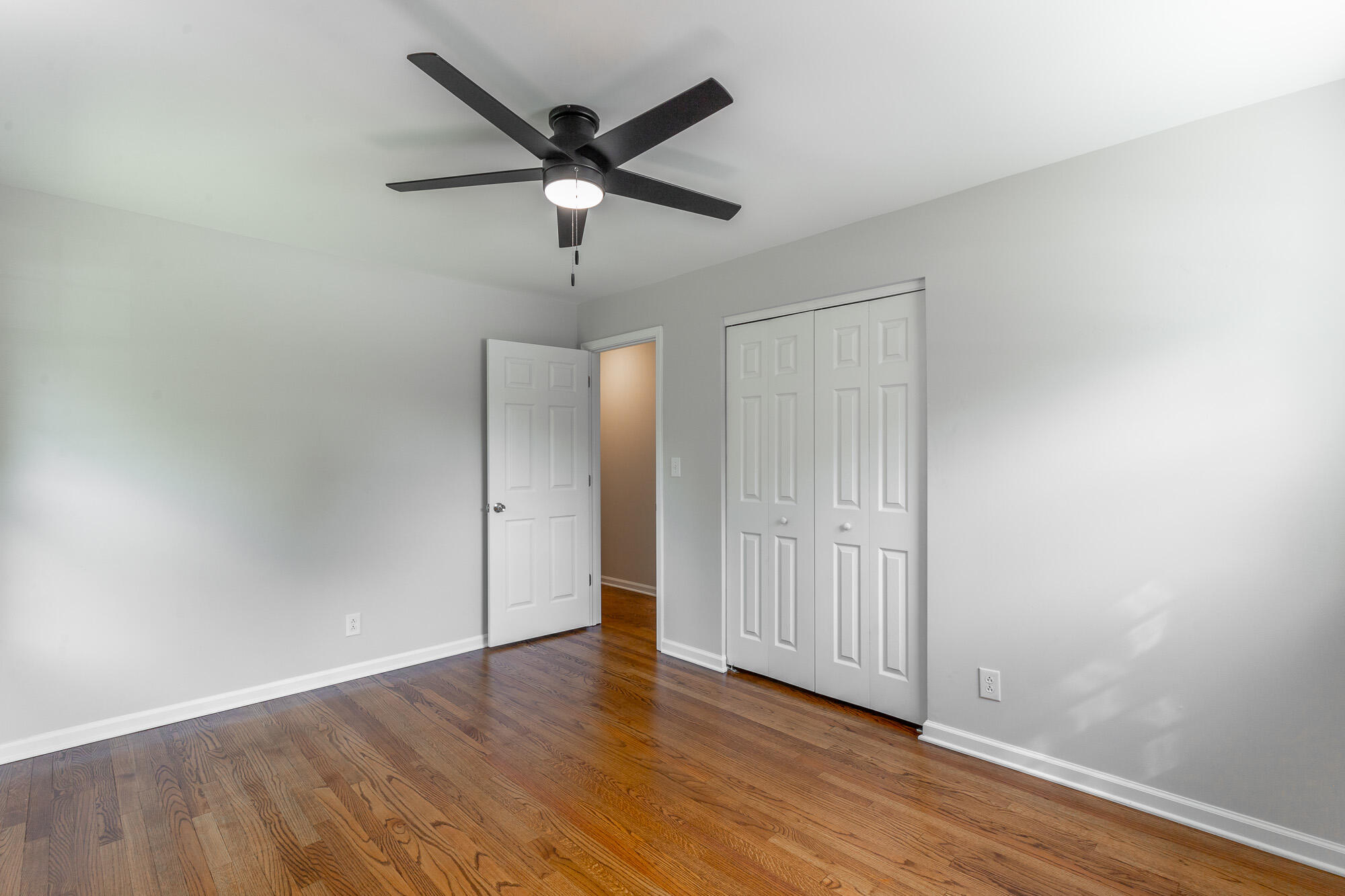 9050 Wooten Road Chattanooga, TN 37416 - Photo 20 of 48 Bedroom
