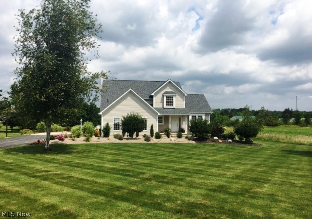 9866 Bainbridge Road Chagrin Falls, OH 44023 - Photo 2 of 32 Gallery Image 2