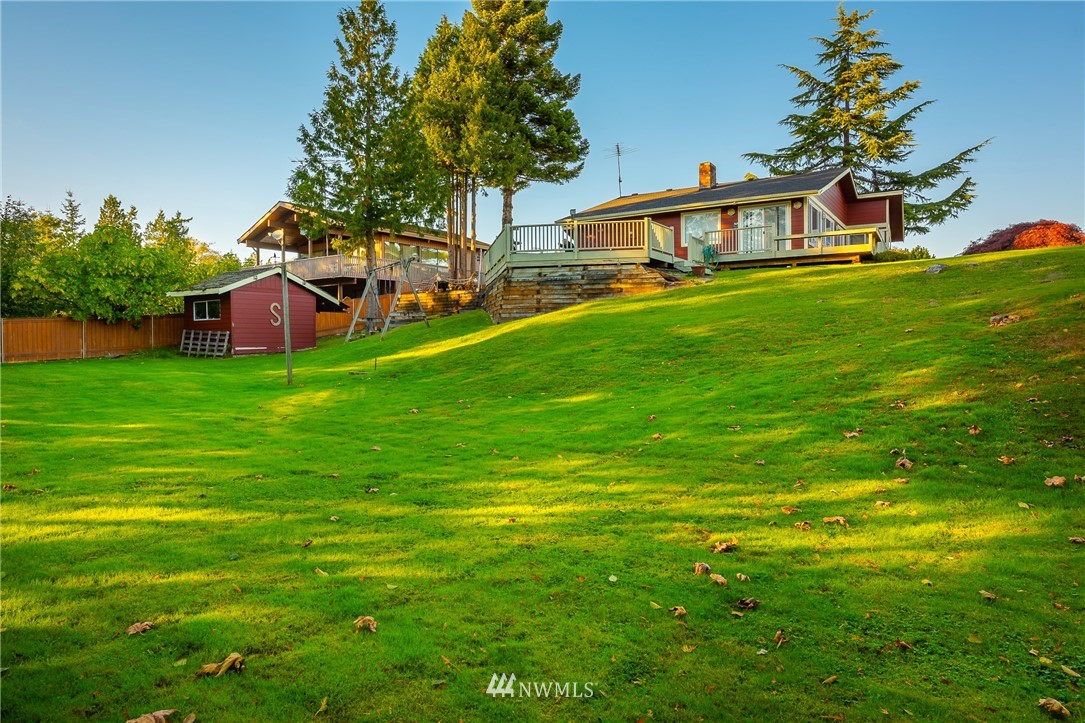 8089 Comox Road Blaine, WA 98230 - Photo 3 of 34 Gallery Image 3